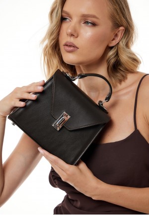 Жіноча шкіряна сумка Futsy темно-коричнева