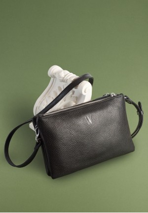 Шкіряна сумка Lina чорна флотар