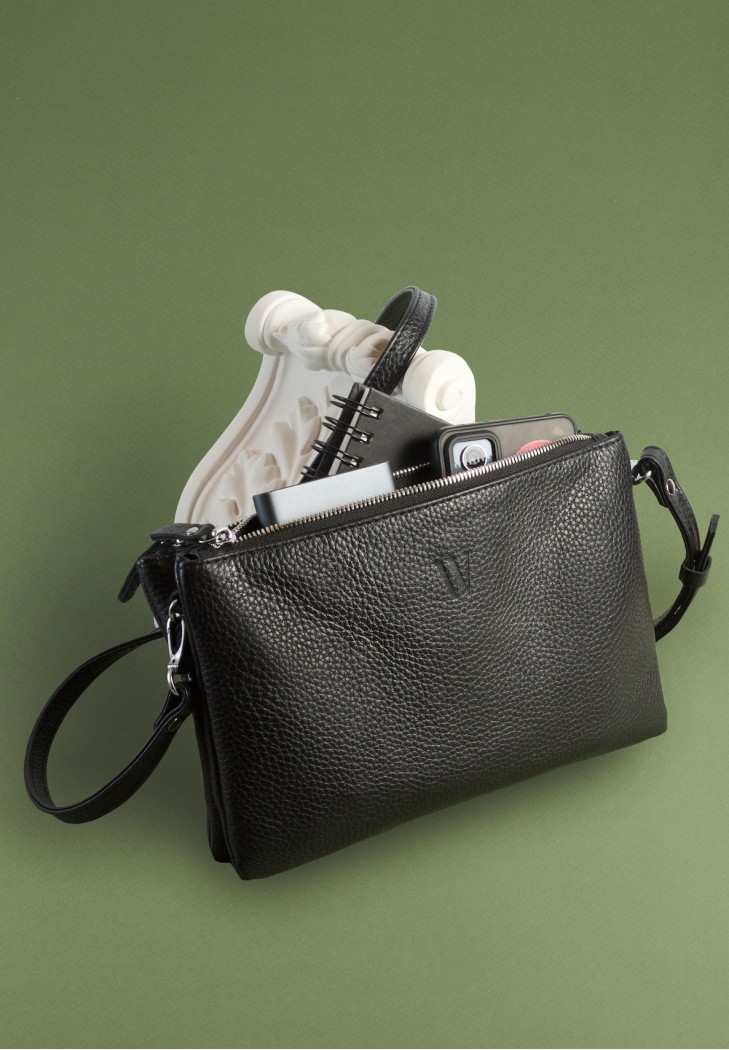 Шкіряна сумка Lina чорна флотар