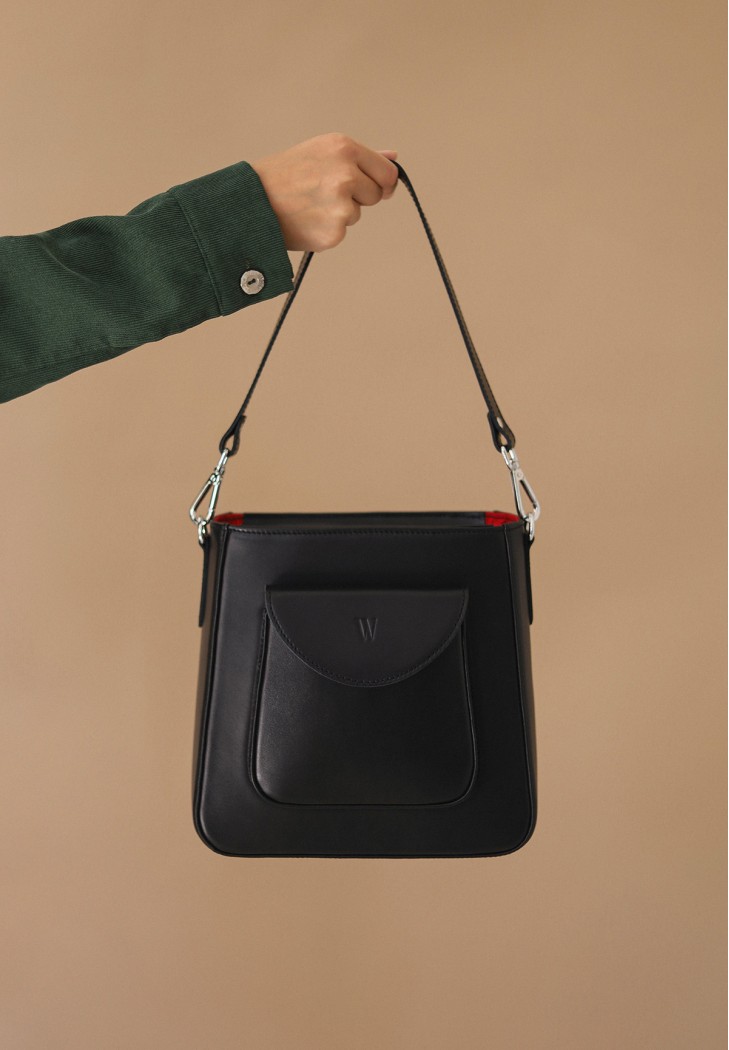 Жіноча шкіряна сумка Stella чорна з червоною підкладкою